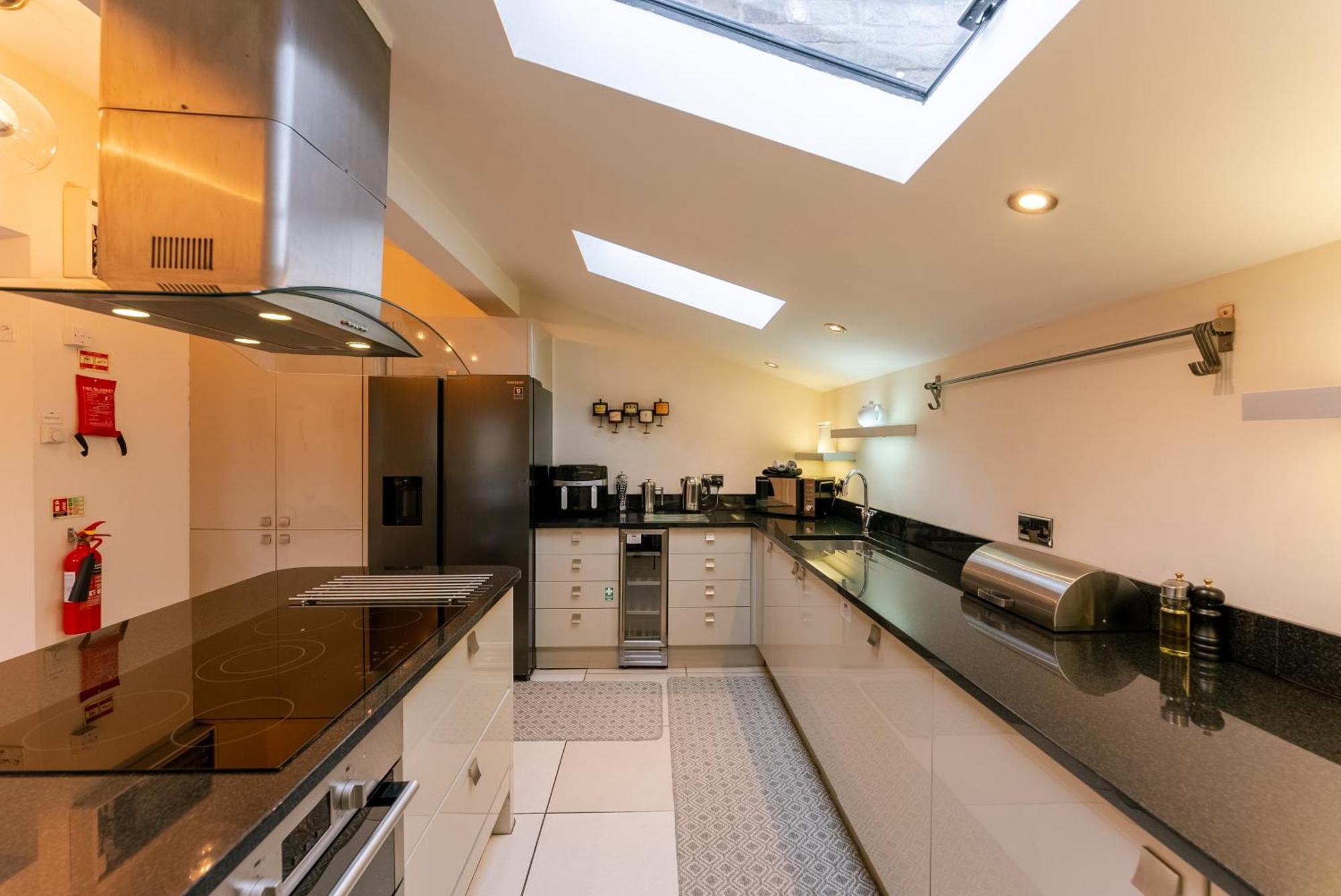 Oakerthorpe Village Farm stay