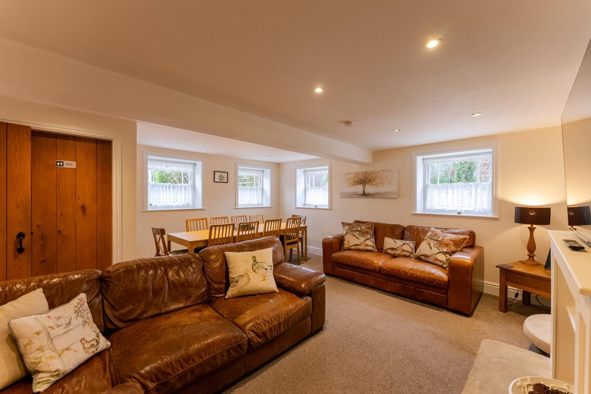 Oakerthorpe Village Farm stay Alfreton