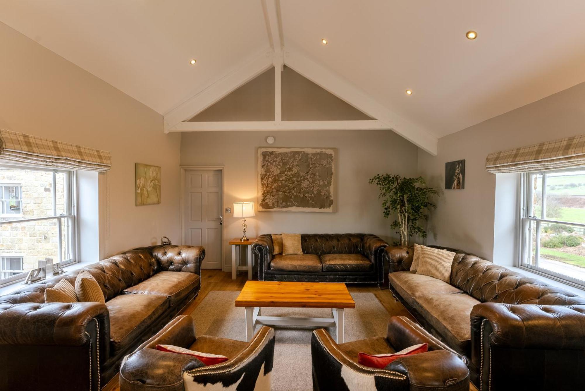 Oakerthorpe Village Farm stay Alfreton