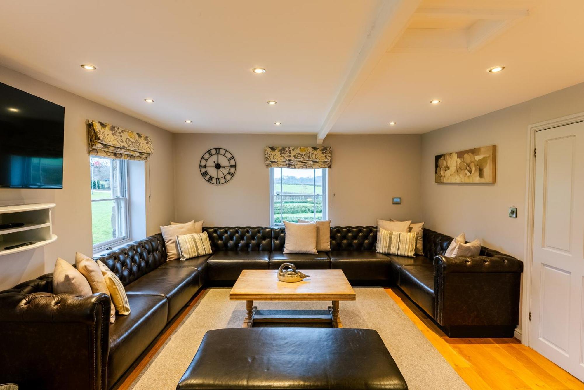 Farm stay Oakerthorpe Village *