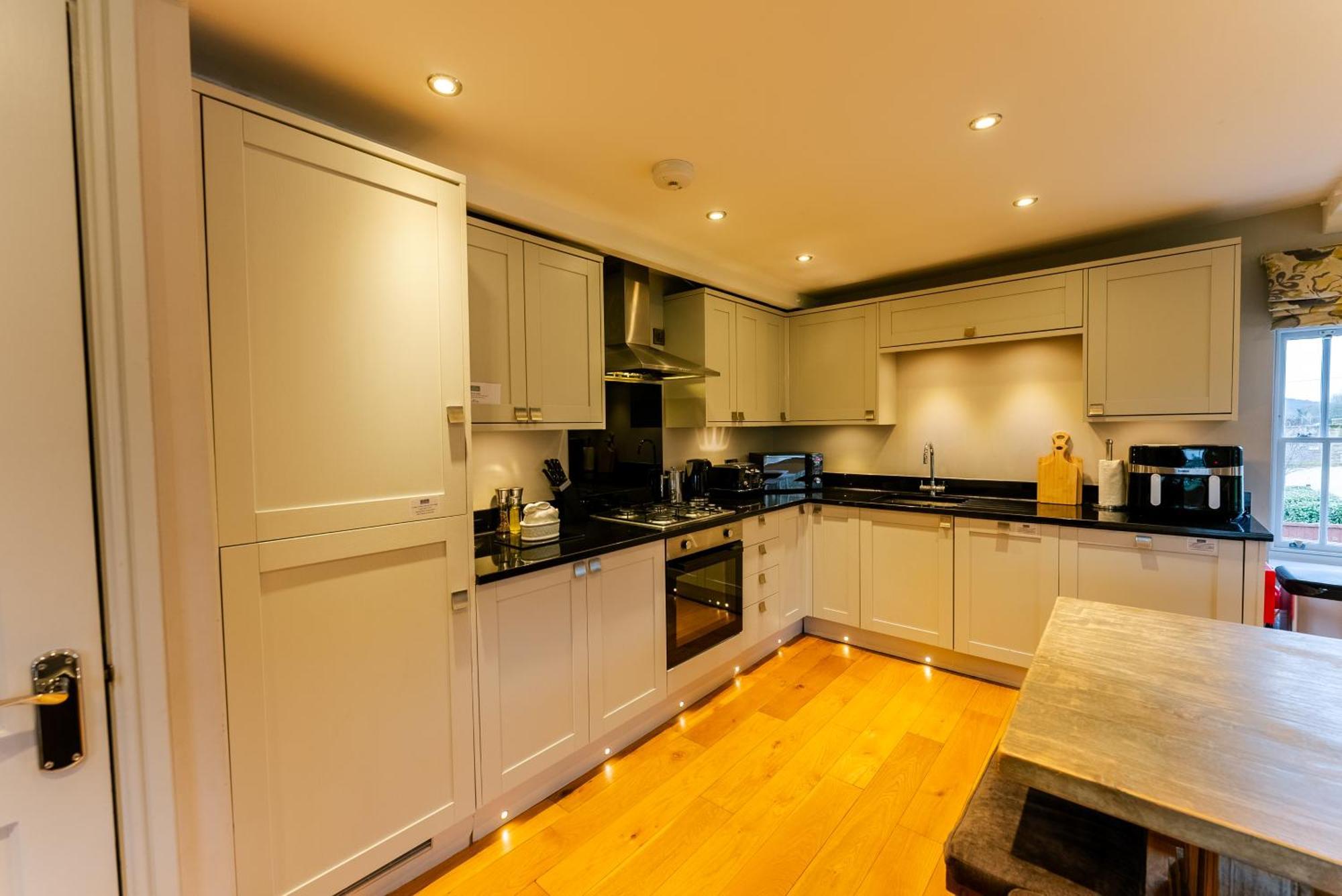 Oakerthorpe Village Farm stay Alfreton